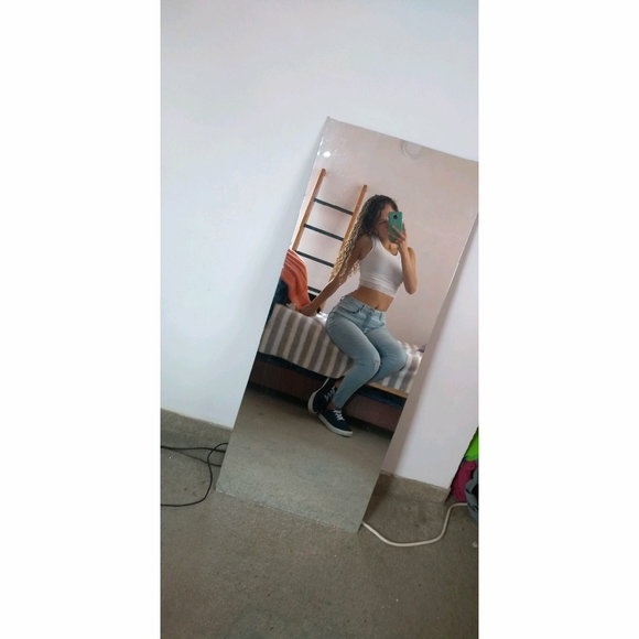 valentinar4493